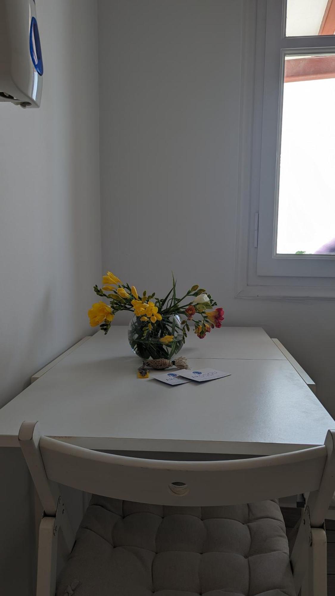 Arodou Studio And Apartment Mykonos Town Buitenkant foto
